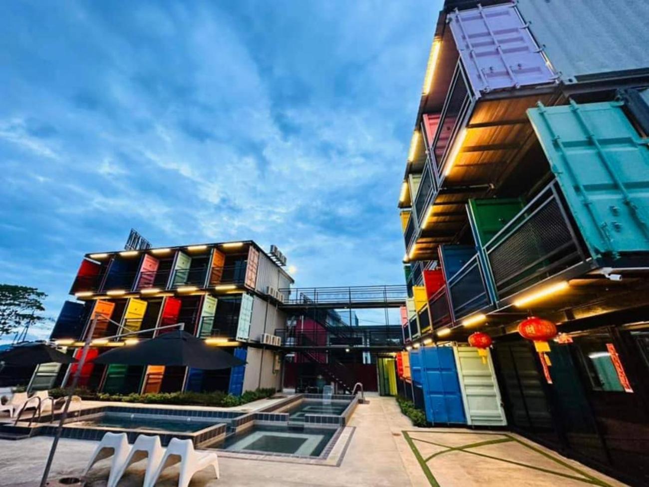 Boxinn The Kontena Home Semporna Εξωτερικό φωτογραφία