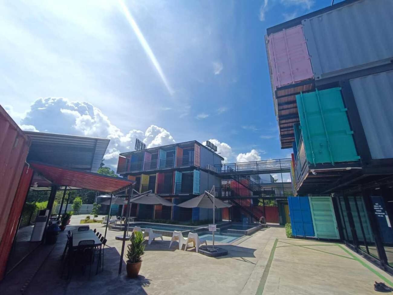 Boxinn The Kontena Home Semporna Εξωτερικό φωτογραφία
