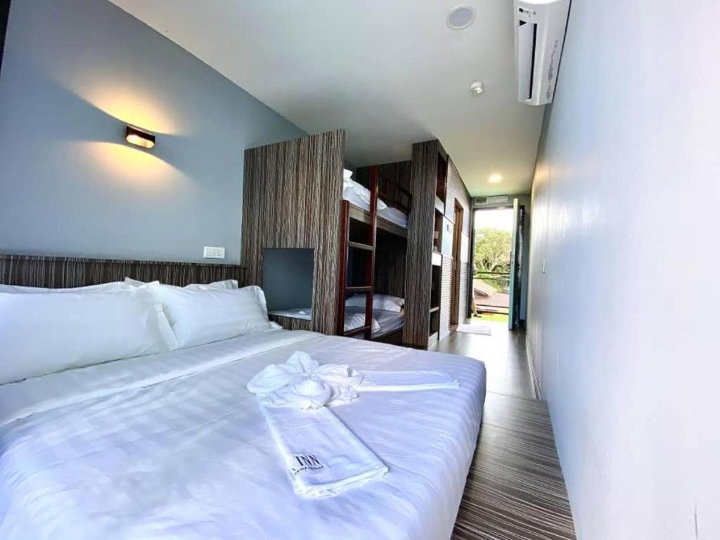 Boxinn The Kontena Home Semporna Εξωτερικό φωτογραφία